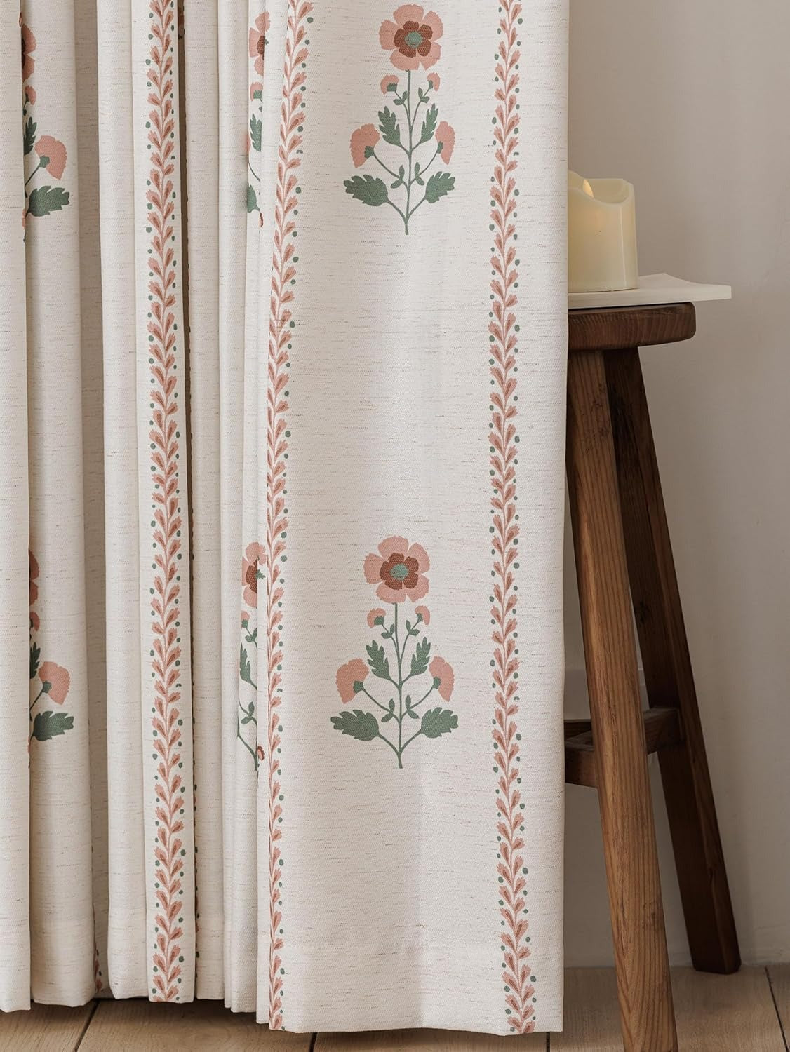 Vorhänge mit Faltenband und Blumenmuster | Schwere Leinenmischung | Lichtfilternd | Haken inklusive | 2er-Set